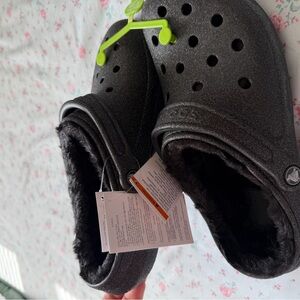 CROCS Black Fuzzy Lined Slippers